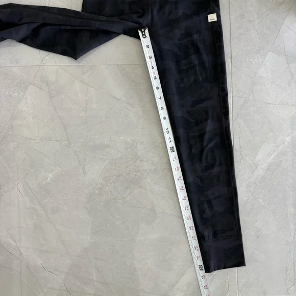 VUORI DAILY LEGGING - Picture 11 of 14